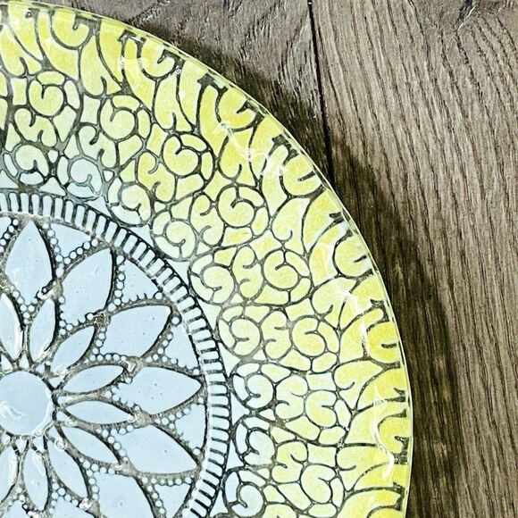 Signed Vintage Art Glass Plate Yellow White Clear Lacy Pattern 8.75 in - Picture 7 of 12